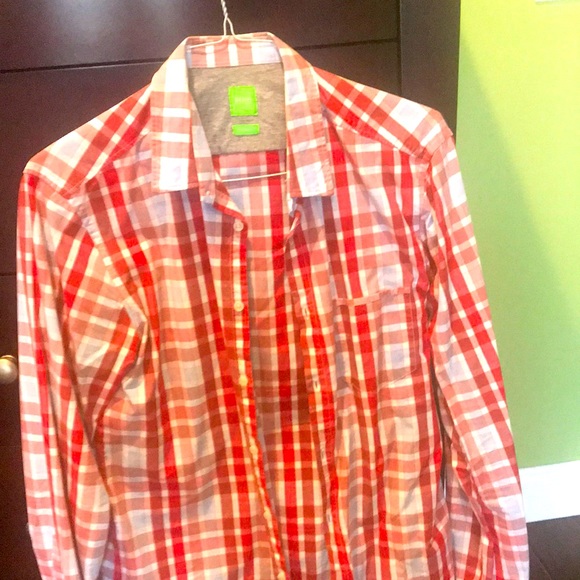 Boss modern fit shirt. Red and blue. Large. 34/35 sleeves.   Slim fit.  Perfect - Picture 1 of 6